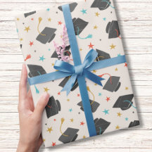 Graduierungskappe und Tassel auf Creme