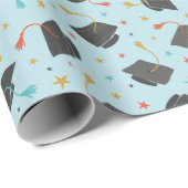 Graduierungskappe und Tassel auf hellblau Geschenkpapier (Rolleneckpunkt)