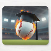 Graduierungsobergrenze auf einem flammenden Baseba Mousepad (Vorne)