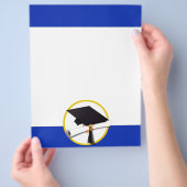 Graduierungsobergrenze mit Diplom - Dunkelblauer H Flyer (Hand)