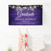Graduierungspartei für lila Holzstring-Lichter Banner (Insitu)