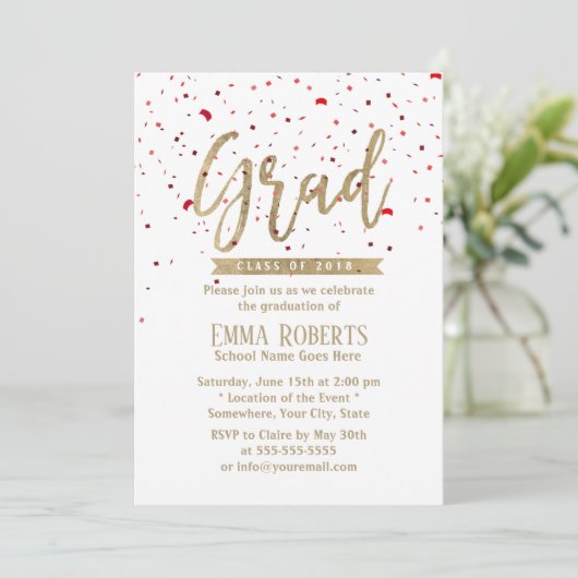 Graduierungspartei Moderne Gold Script Red Confett Einladung (Stehend Vorderseite)