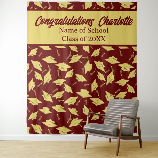 Graduierungspartei Personalisiertes Foto Op Maroon Wandteppich (Beispiel)