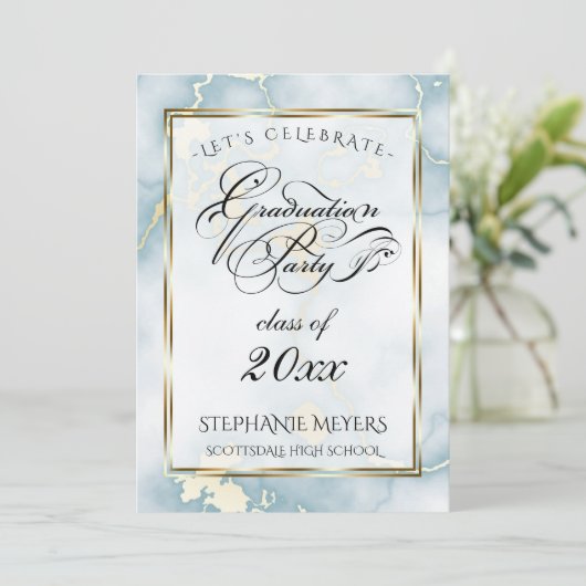 Graduierungsparty Light Blue & Gold Marmor Einladung (Stehend Vorderseite)