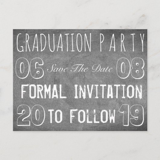 Graduierungsparty Save the Date Chalkboard-Look Postkarte (Vorderseite)