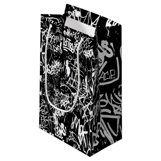 Graffiti Abstrakt Collage Print Pattern Kleine Geschenktüte (Vorderseite Schrägansicht)