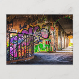 Graffiti Art Lost Gebäude verlassen Postkarte