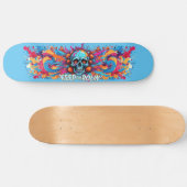 Graffiti Art Skull 6 - Behalten auf Rolin' Skateboard (Horizontal)