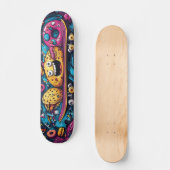 Graffiti-artige Lebensmittelzeichen auf Skateboard (Vorderseite)