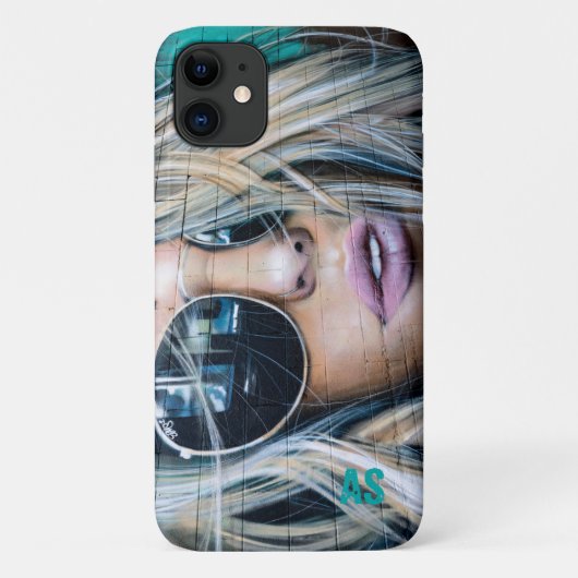 Graffiti Blond Girl mit Round-Sunglasses Monogramm Case-Mate iPhone Hülle (Rückseite)