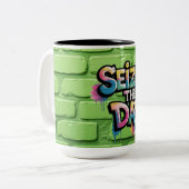 Graffiti Colorful Text Saying Seize The Day Zweifarbige Tasse (Vorderseite Links)