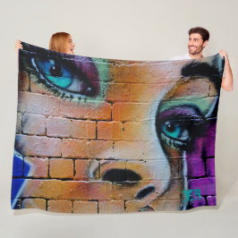 Graffiti Girl Lila Blue Hübsch Eyes Monogram Fleecedecke