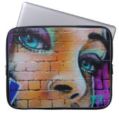 Graffiti Girl Monogram Laptopschutzhülle (Vorderseite)