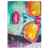Graffiti Girl Street Art aquamarin rosa Pop Art Klemmbrett (Rückseite)