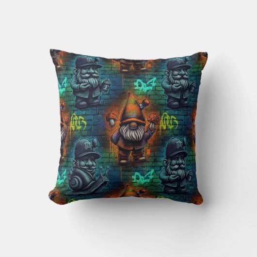 Graffiti Gnome Throw Pillow Kissen (Vorderseite)