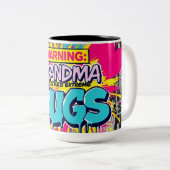 Graffiti Hugs from Grandma - Grandparent Day Zweifarbige Tasse (VorderseiteRechts)
