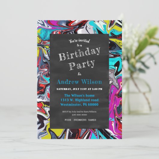 Graffiti-Kalkboard-Party Einladung (Stehend Vorderseite)