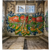 Graffiti-Kunst verlor verlassene Gebäude-Dusche Duschvorhang (Vorderseite)