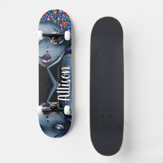 Graffiti Odd Girl Skateboard (Vorderseite)