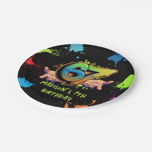 Graffiti Six Seven Kids 7th Birthday Paper Plate Pappteller (Schrägansicht)