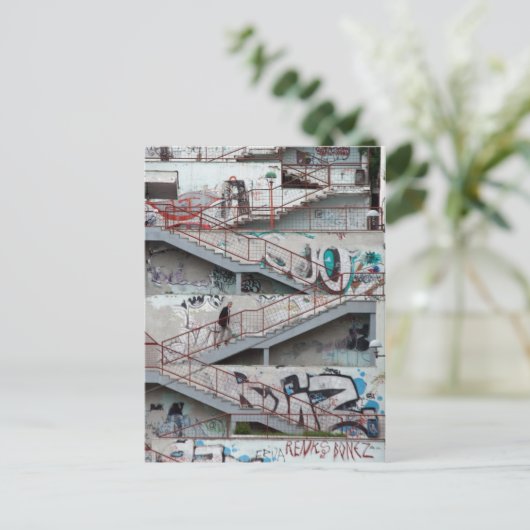 Graffiti Stairs, Sarajevo Postkarte (Stehend Vorderseite)