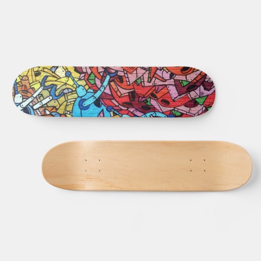 Graffiti Urban 18 Decoupage Skateboard (Horizontal)