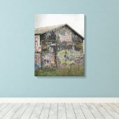 Graffitti Barn in Iowa Leinwanddruck (Insitu (Holzboden))