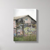 Graffitti Barn in Iowa Leinwanddruck (Vorderseite)