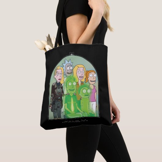 Grafik der Rick- und Morty-Familie Tasche (Von Nahem)