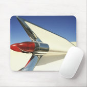 Grafik: Nahaufnahme der Flosse und des Rücklichtes Mousepad (Mit Mouse)