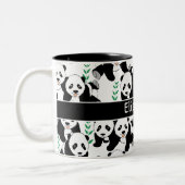 Grafikmuster von Panda Bears zur Personalisierung Zweifarbige Tasse (Links)