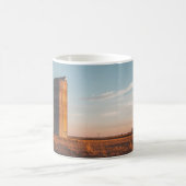 Grain Silo Golden Hour Mug - Rustic Texas Morning  Kaffeetasse (Mittel)