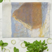 Grainstack am Morgen, Schneeeffekt von Claude Mone Geschirrtuch (Gefaltet)