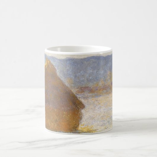 Grainstack am Morgen, Schneeeffekt von Claude Mone Kaffeetasse (Mittel)