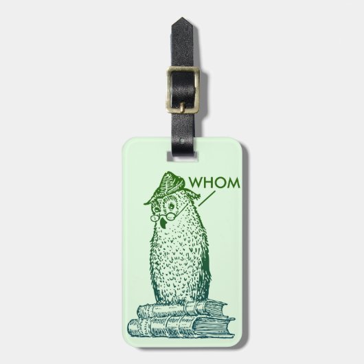 Grammatik-Eule sagt, wem Gepäckanhänger (Vorderseite vertikal)