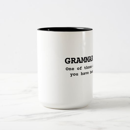 Grammatik-Nerd-Tasse Zweifarbige Tasse (Mittel)
