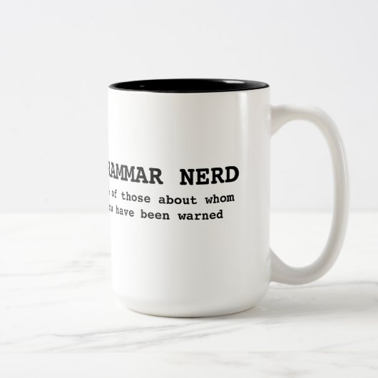 Grammatik-Nerd-Tasse Zweifarbige Tasse (Rechts)