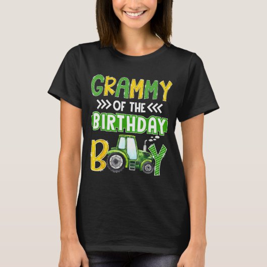 Grammy Of The Birthday Boy Tractors Farm Trucks Fa T-Shirt (Vorderseite)