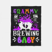 Grammy Of The Brewing Baby Grandma To Be Halloween Fleecedecke (Vorderseite)