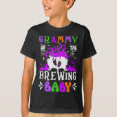 Grammy Of The Brewing Baby Grandma To Be Halloween T-Shirt (Vorderseite)