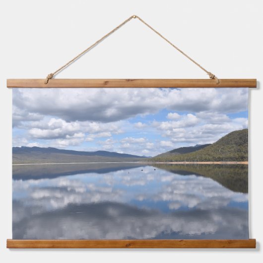 Grampians Reflected Wandteppich Mit Holzrahmen (Vorne)