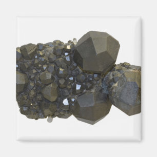 Granat in der natürlichen Form Magnet