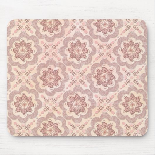 Granatapfel-Herzchen und rosa Perlen Mousepad (Vorne)