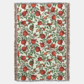 Granatäpfel und Bella Moths auf weißem Boden Decke (Vorderseite Vertikal)