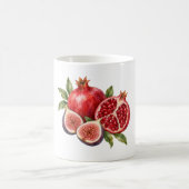 Granatapfel- und Feigenhälften Kaffeetasse (Mittel)