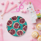 Granatscheiben auf Türkis Pappteller (Party)