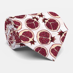 Granatscheiben auf weiß krawatte