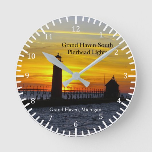 Grand Haven South Pierhead Lights sunset clock 2 Runde Wanduhr (Vorderseite)