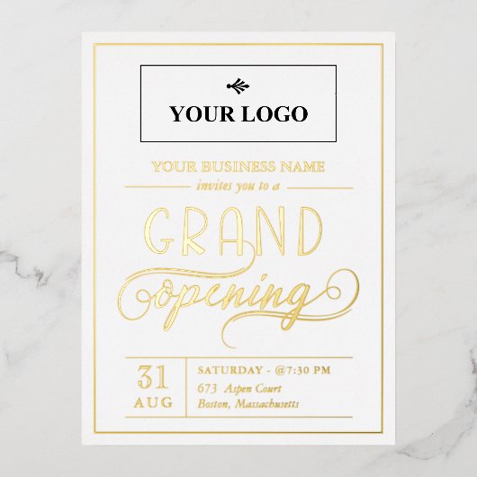 Grand Opening von White & Gold-Logos Folie Einladungspostkarte (Vorderseite)