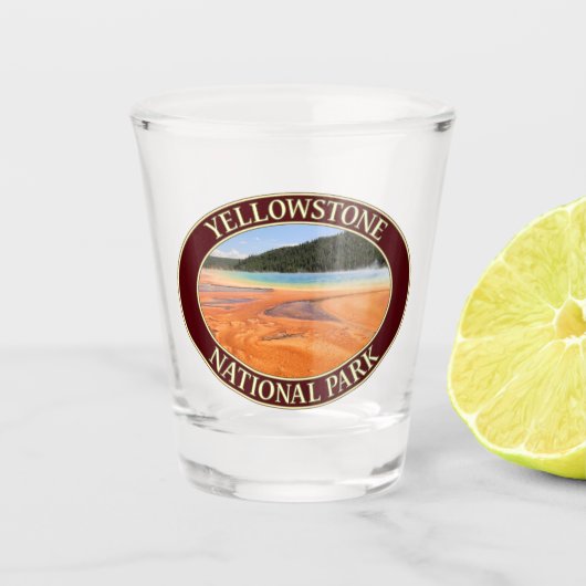 Grand Prismatic Spring auf dem Yellowstone Nationa Schnapsglas (Vorderseite)